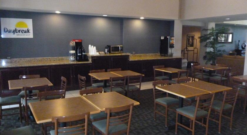 Отель Days Inn Bakersfield