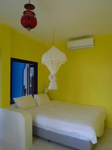 Отель Laemsing Whitehouse Resort
