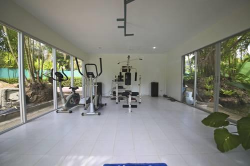 Отель Sunshine Villa Phuket
