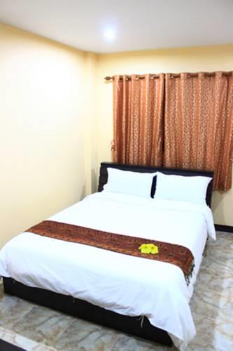 Отель Phoemphoon 2 Hotel