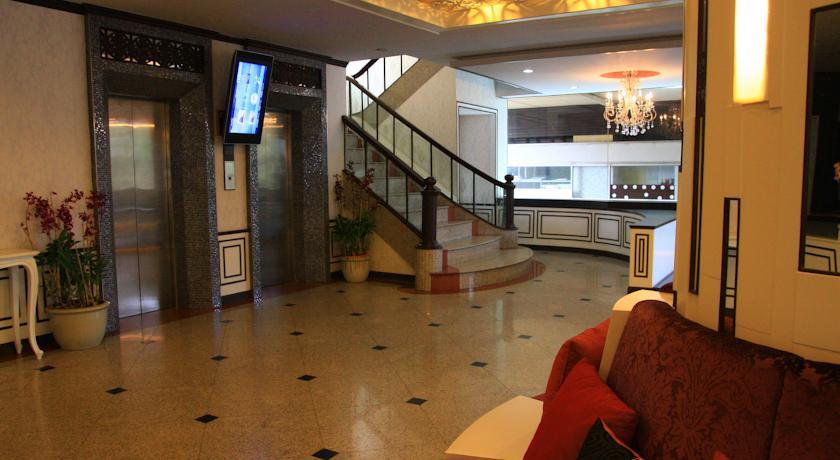 Отель The Legacy Hotel