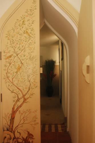 Отель Ayutthaya Garden River Home
