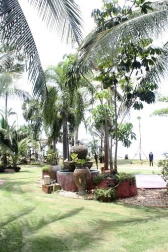 Отель Imsook Resort