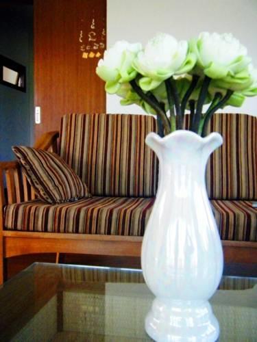 Отель BaanNakaow Guesthouse