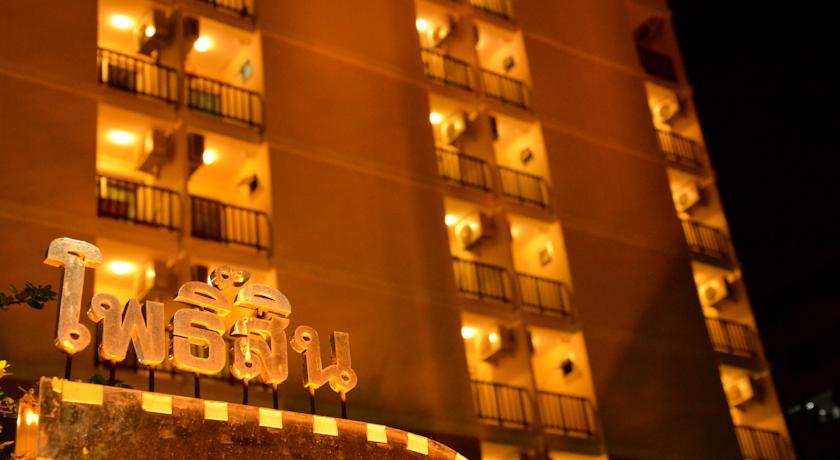Отель Pohseen Tower Inn