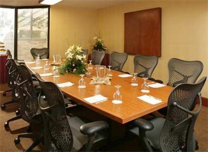 Отель DoubleTree by Hilton Murfreesboro