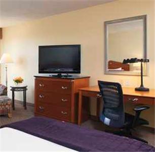 Отель DoubleTree by Hilton Memphis