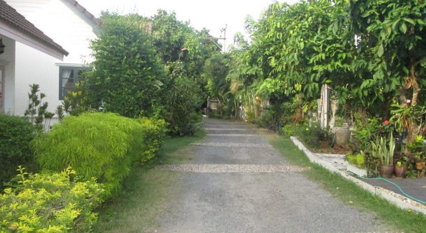 Отель Ban Kiangnam Hotel