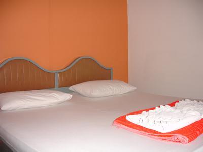 B&B House & Hostel
