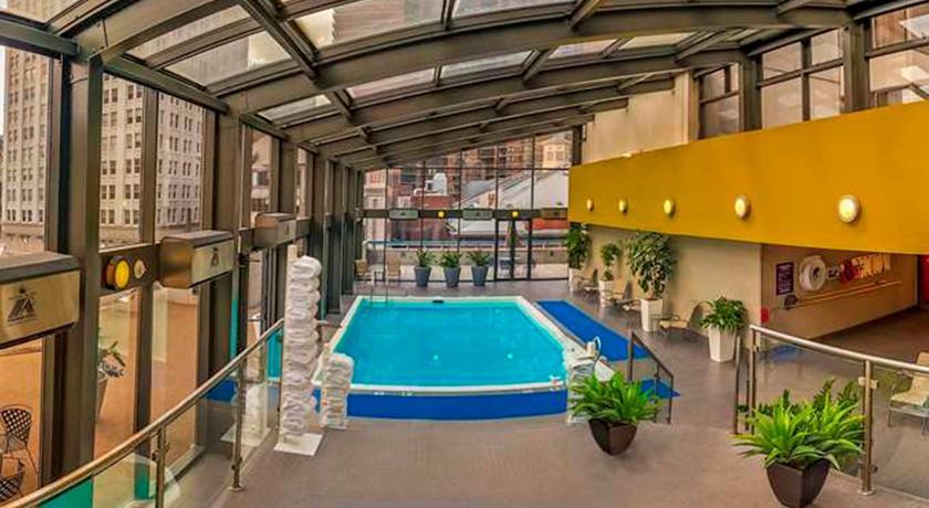 Отель DoubleTree by Hilton Philadelphia City Center