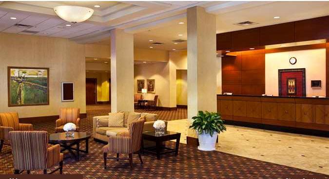 Отель DoubleTree by Hilton Tallahassee