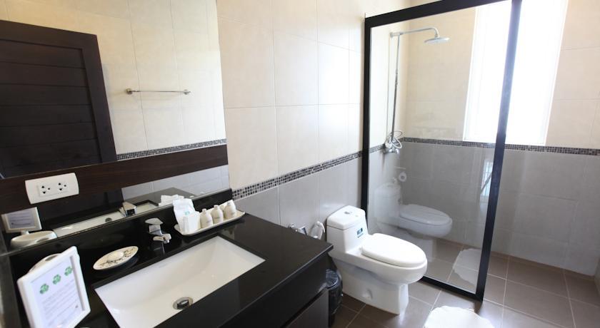 Отель Oriental Beach Pearl