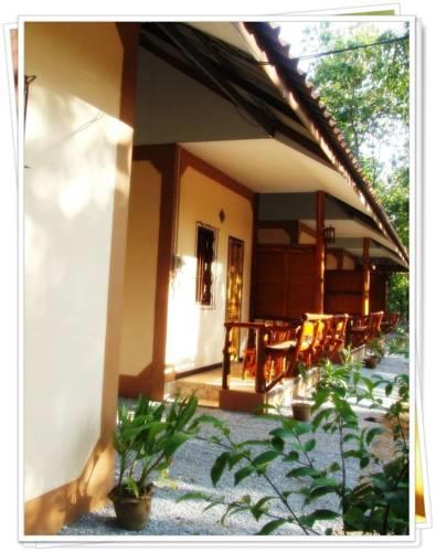 Отель Sakthong Resort