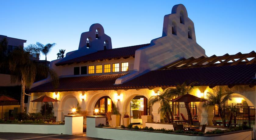 Отель Holiday Inn Express San Clemente North