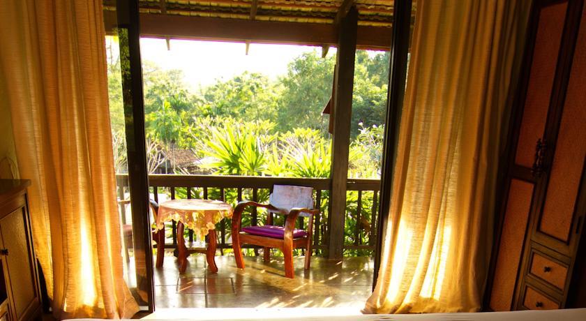Отель Baanrai Lanna Resort