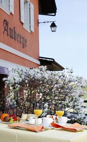 Отель Auberge de Vers chez Perrin