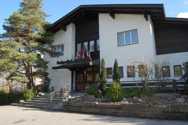 Отель Landgasthof Hölzlisberg