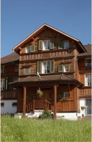 Отель Hotel Rössli Tufertschwil