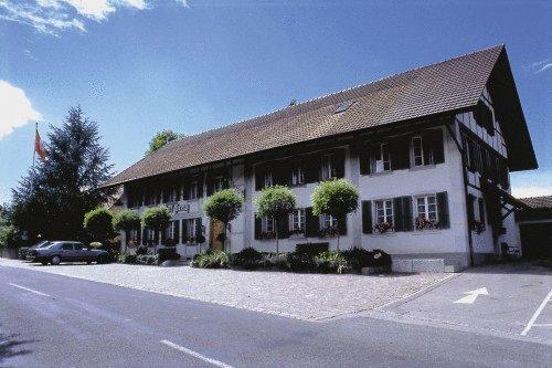 Отель Gasthof Kreuz Mühledorf