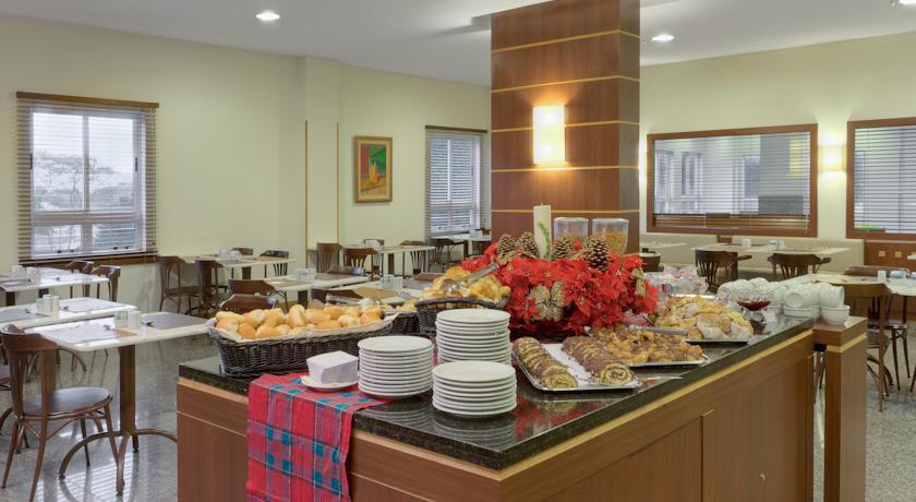 Отель Tulip Inn Santa Felicidade