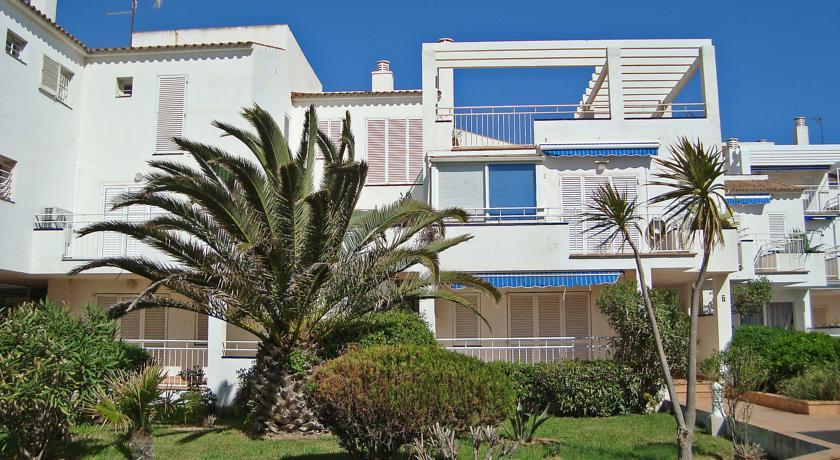 Апартаменты Platja De Roses V Apartment Roses