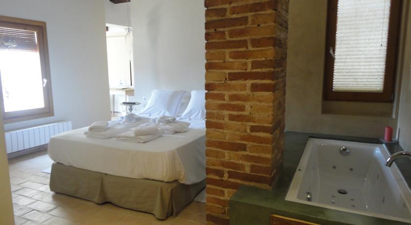 Отель Hotel Rural Cal Torner