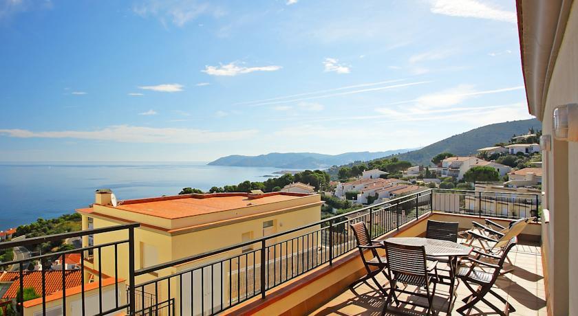 Апартаменты Holiday Home Casa Molina Llançà