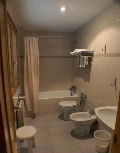Гостевой дом Hostal Pirineos Ainsa