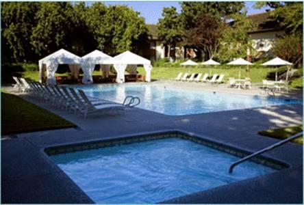 Отель Park Inn by Radisson Fresno