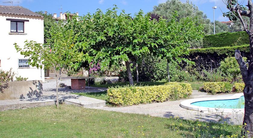 Апартаменты Holiday Home Mas Barcelo II Calogne