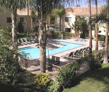 Отель Hilton Garden Inn Valencia Six Flags