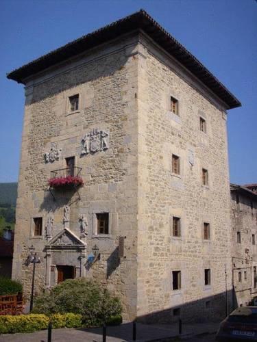 Отель Hotel Torre de Artziniega