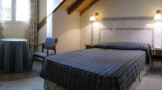 Отель Hotel Balneario Parque De Alceda