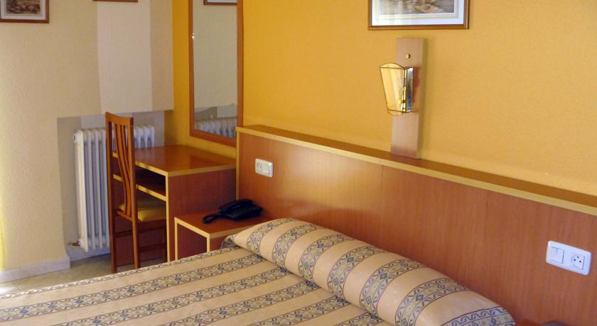 Отель Hotel Fray Juán Gil