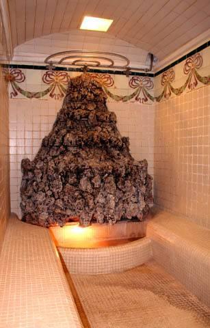 Отель Balneari Broquetas