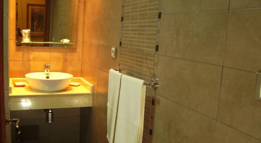 Отель Hotel La Zambra