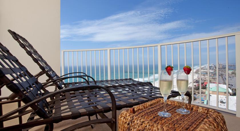 Отель Hilton Pensacola Beach Gulf Front