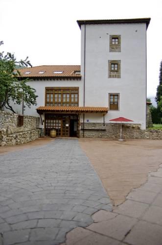 Отель Hotel Torre de Tuña