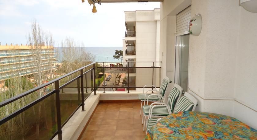 Alva Park Fenals Apartaments