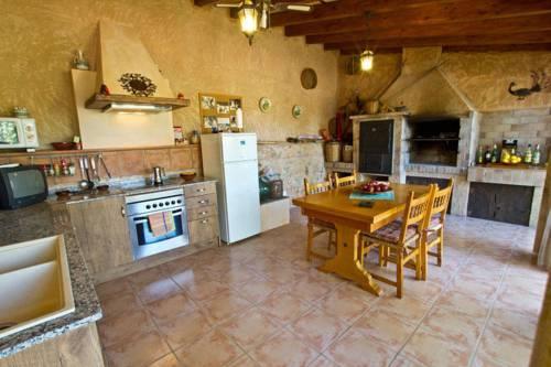 Отель Holiday Home Cas Padri Inca