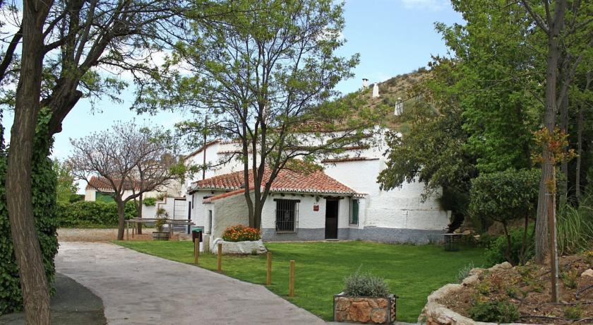 Апартаменты Holiday Home Cueva Alcudia De Guadix II