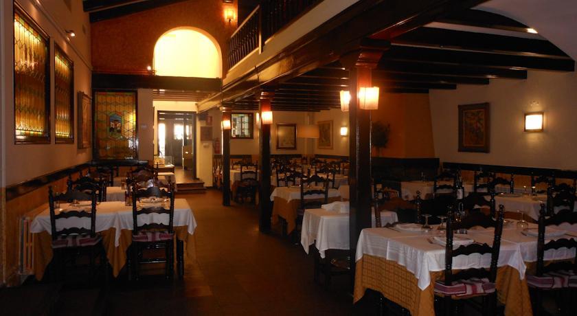 Гостевой дом Hostal Can Pou