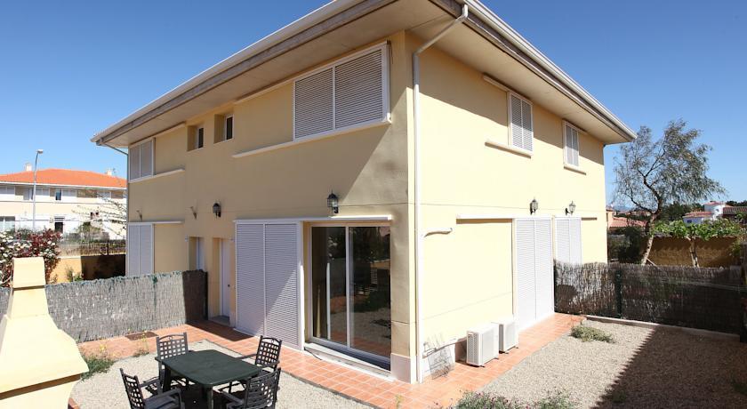 Апартаменты Holiday home Urb Vilaromana Miami Platja