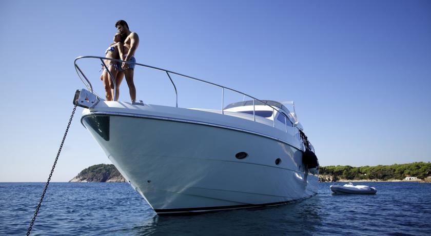 Отель Costa Brava Luxury Yacht