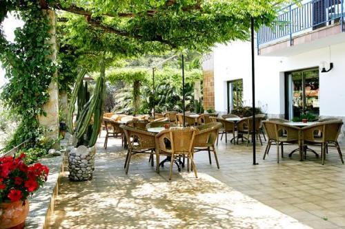 Гостевой дом Hostal Oriola