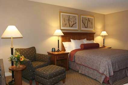Отель Hilton San Bernardino