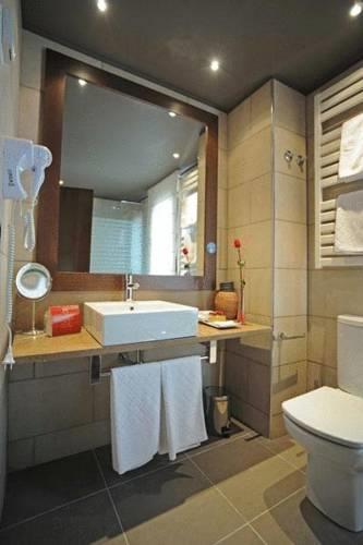 Отель Hotel Spa Balfagon
