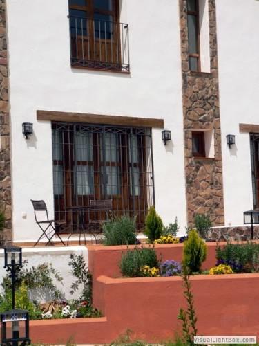 Отель Casas Rurales Castillo de Altamira