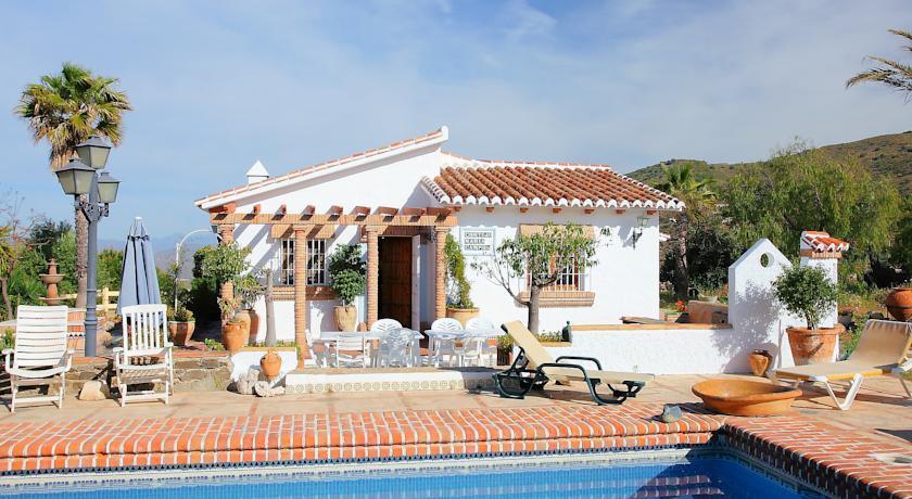 Апартаменты Holiday Home Cortijo Maria Campos Velez Malaga