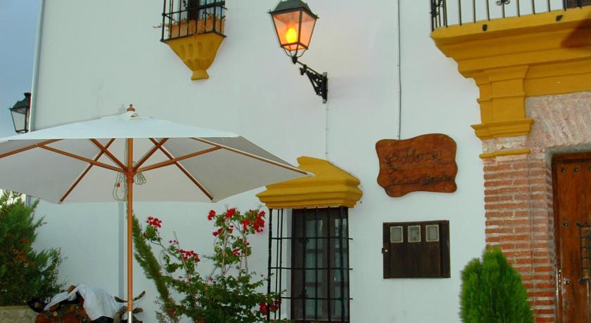 Отель La Casa Grande de Alpandeire